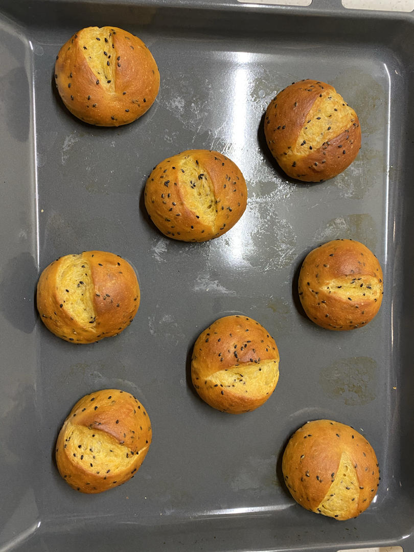 红薯黑芝麻面包球