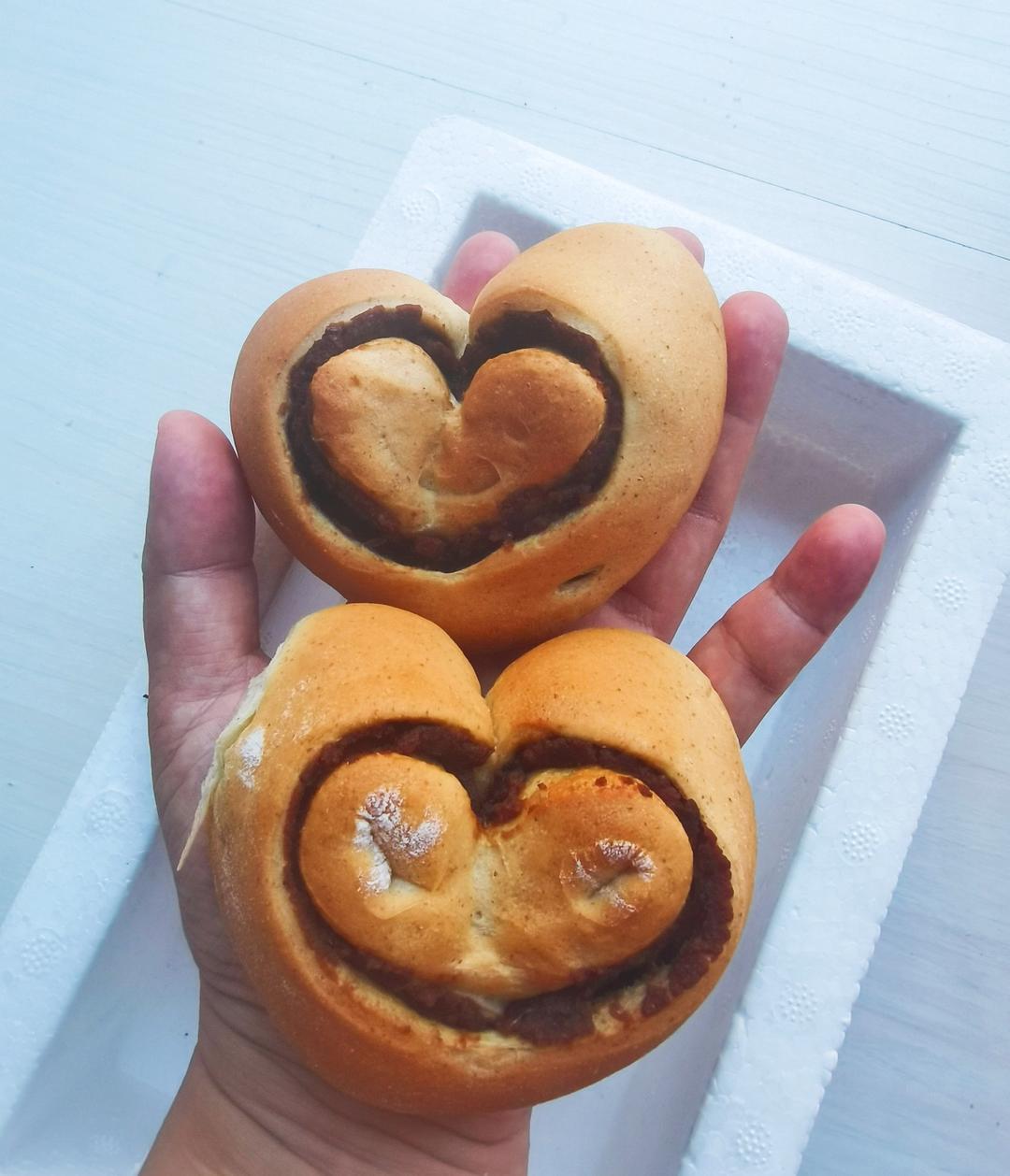 爱心豆沙小餐包