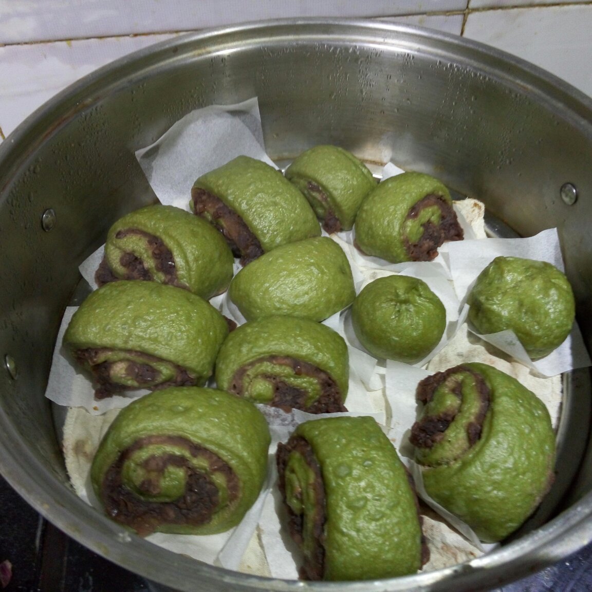 抹茶红豆沙馒头