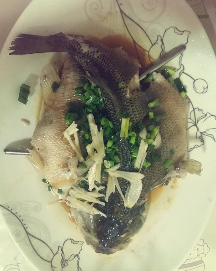 清蒸鲈鱼，三步搞定！