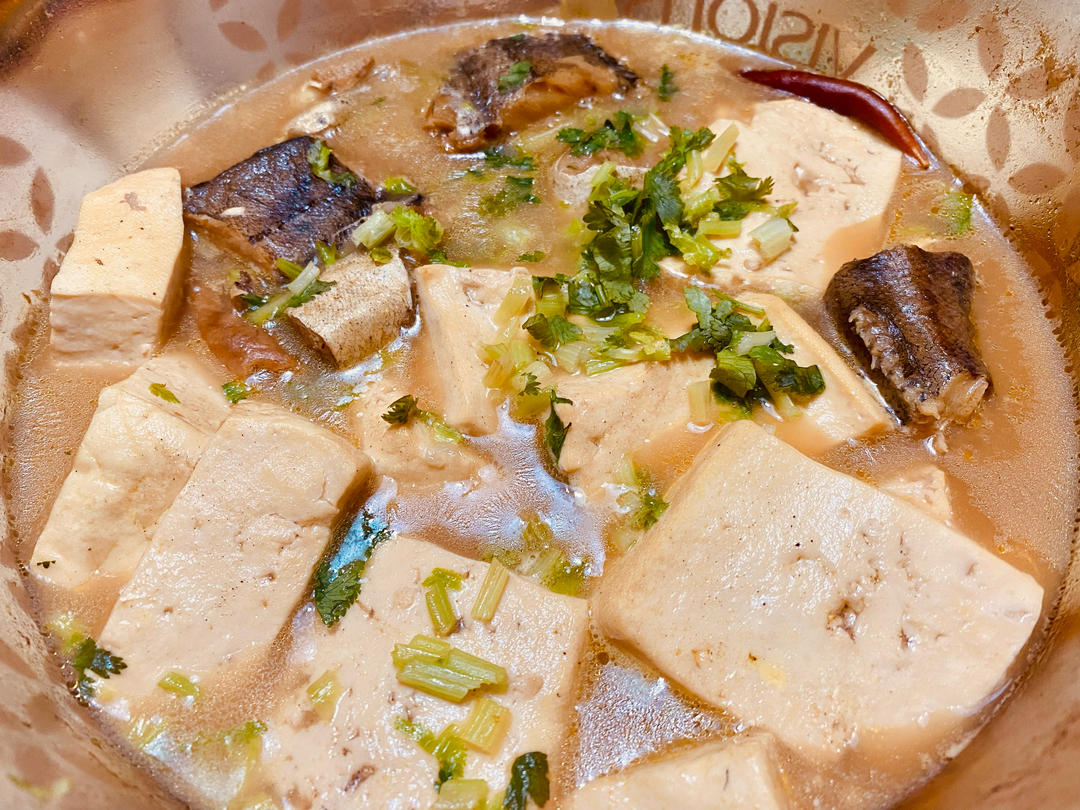 鳕鱼炖豆腐