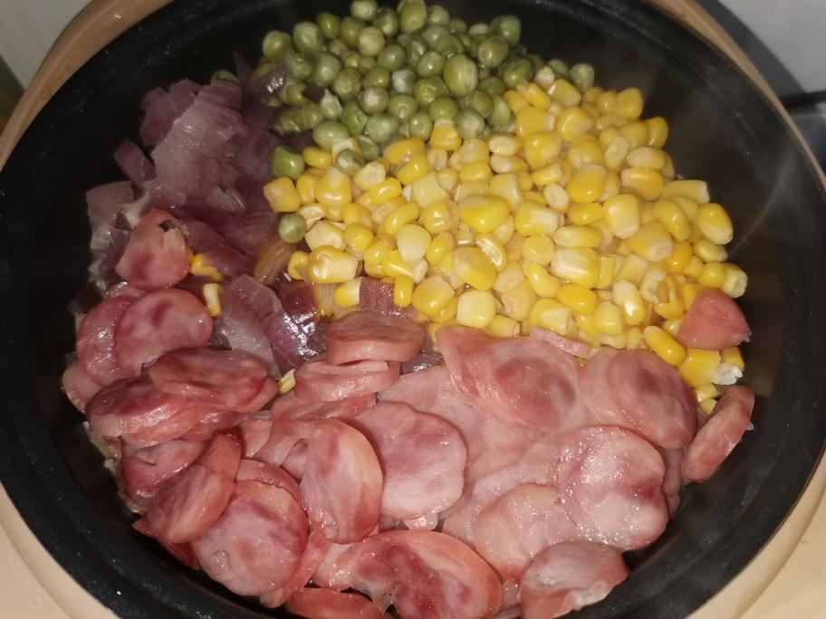 电饭煲营养五彩饭的做法