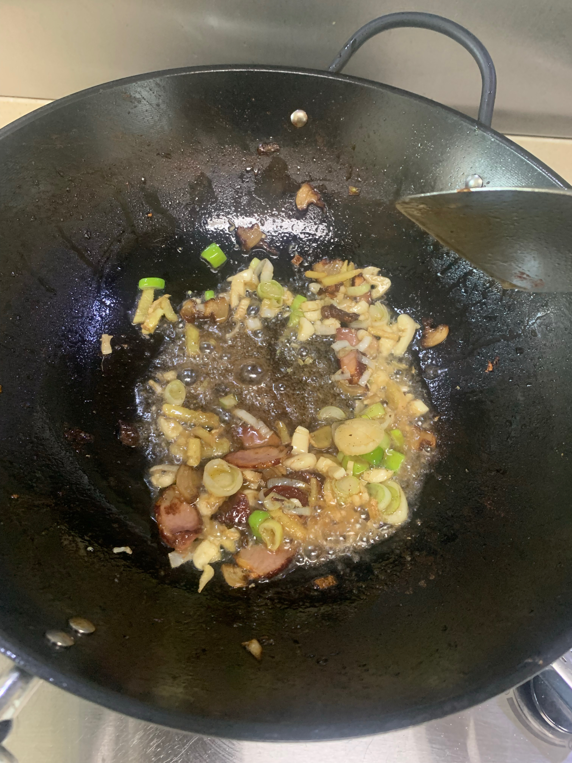 家常菜→西葫芦炒腊肉的做法 步骤5