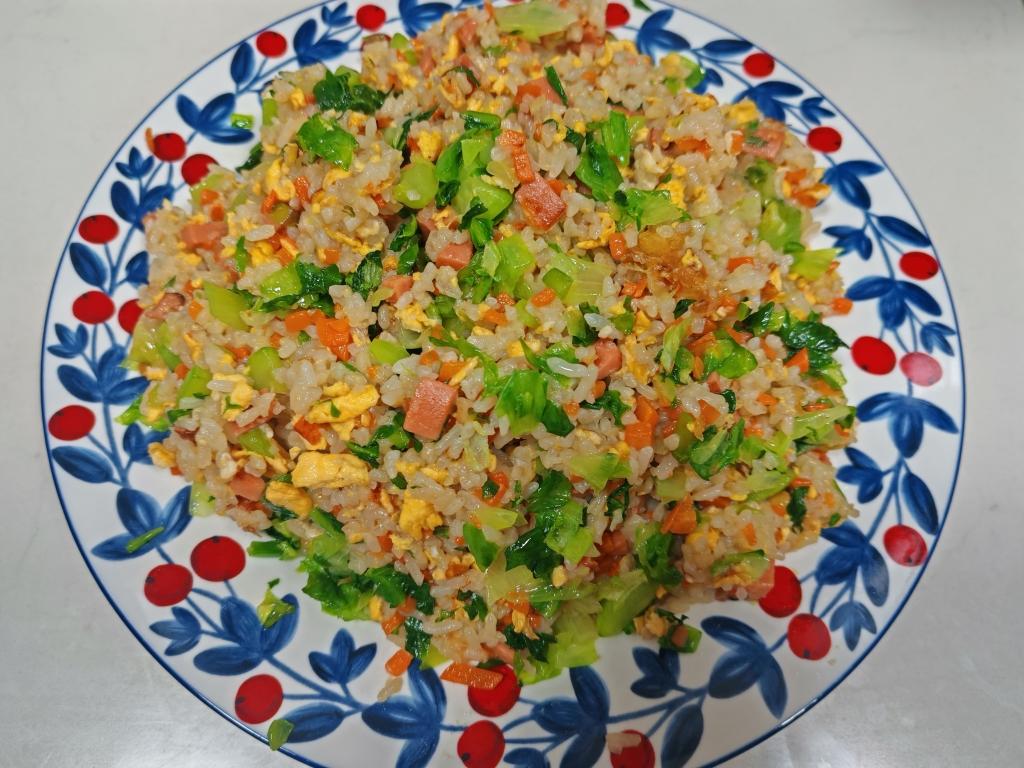 菜蔬蛋炒饭 宇宙无敌好吃‼️