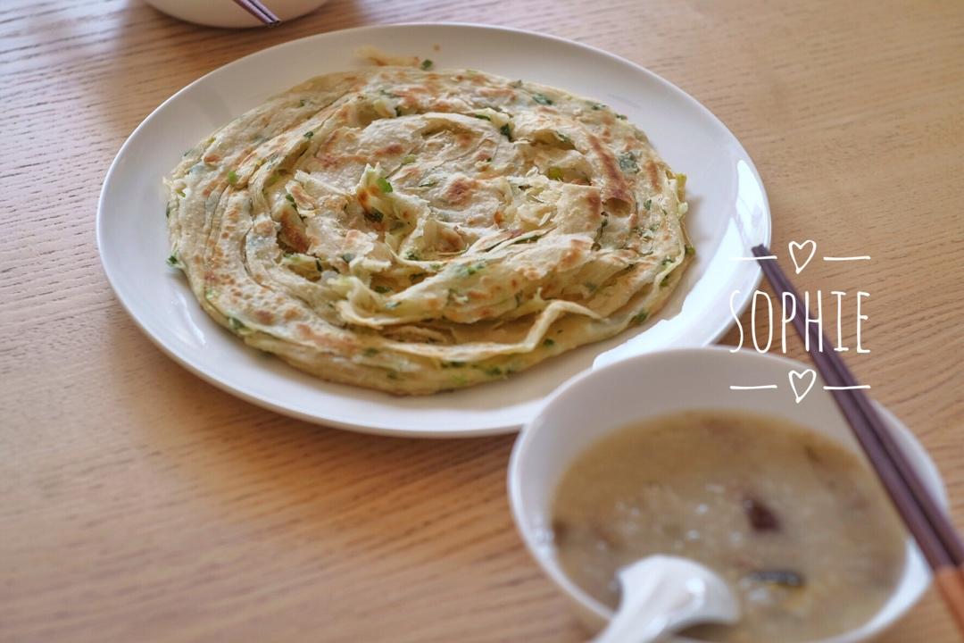 【葱香少油千层饼】层层开酥松脆早餐