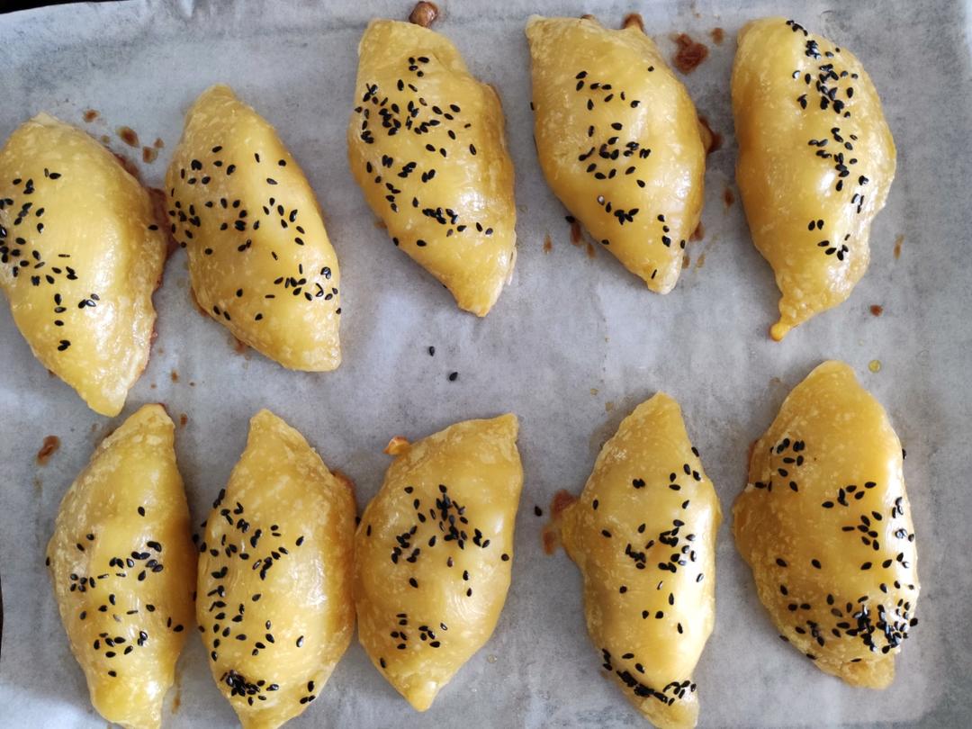 巧用蛋挞皮做各种酥派（榴莲酥 苹果派 凤梨酥 红豆酥 香芋酥 叉烧酥……）