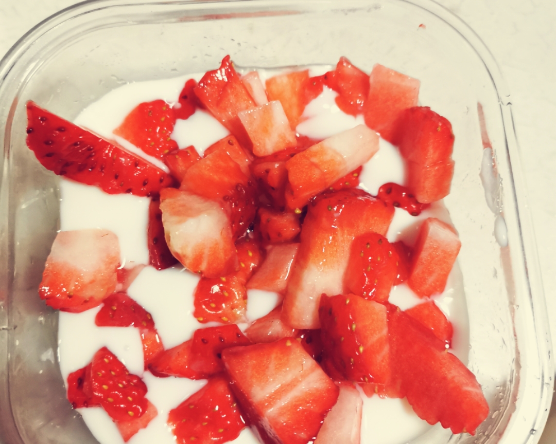 草莓布丁(低脂、快手)的做法