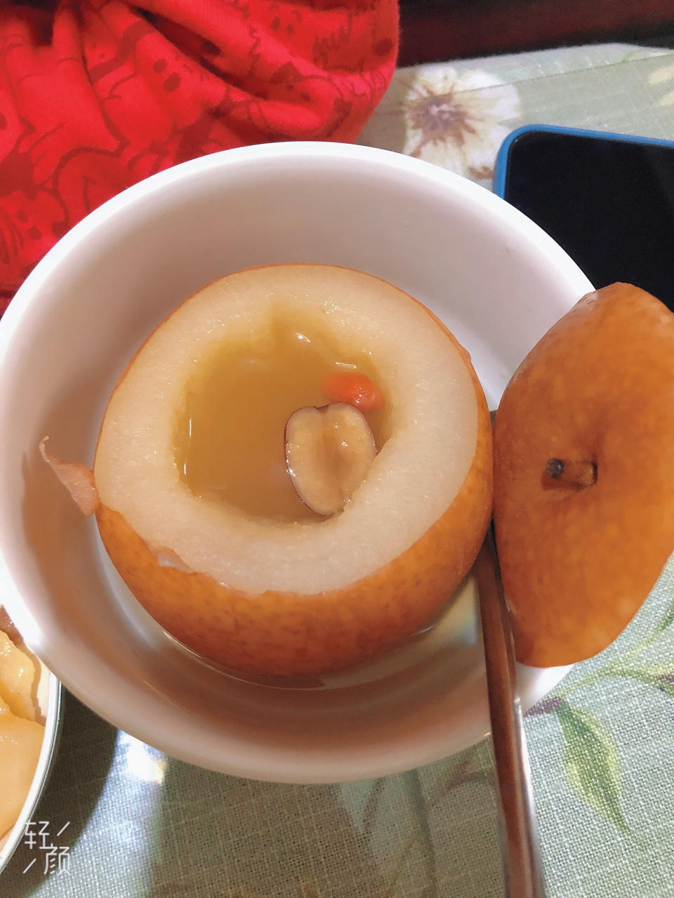 冰糖炖雪梨(化痰止咳)