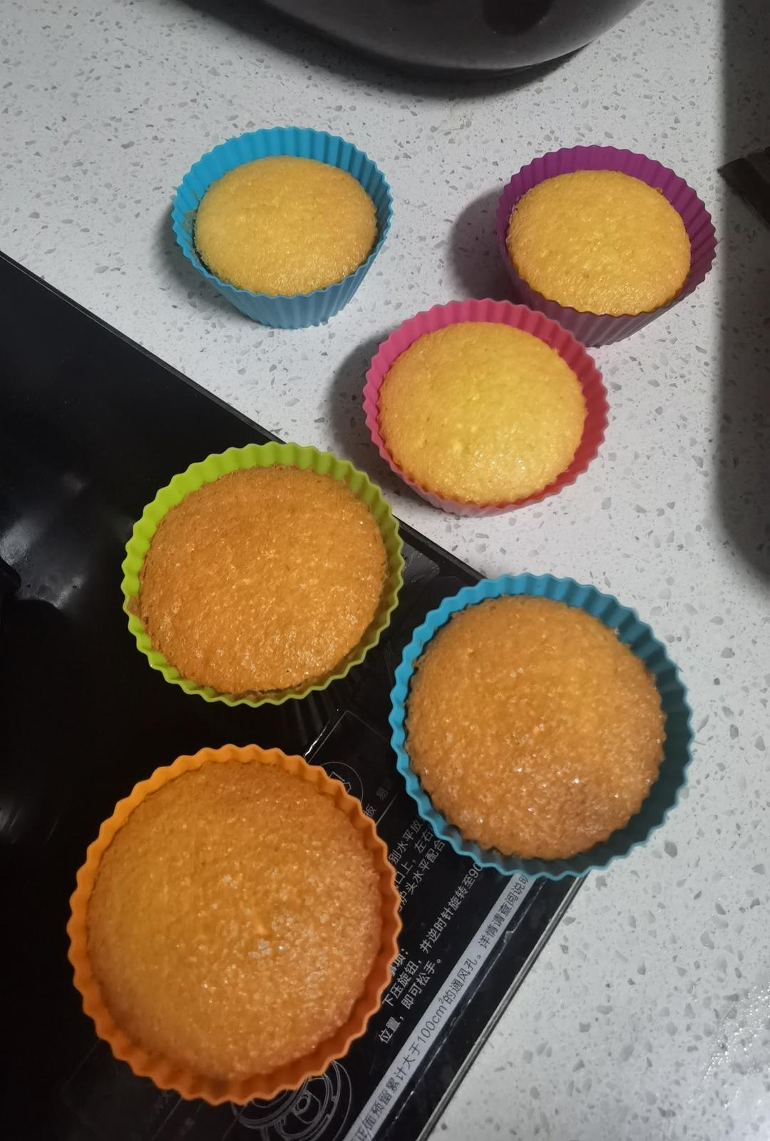 纸杯蛋糕（全蛋打发懒人版）
