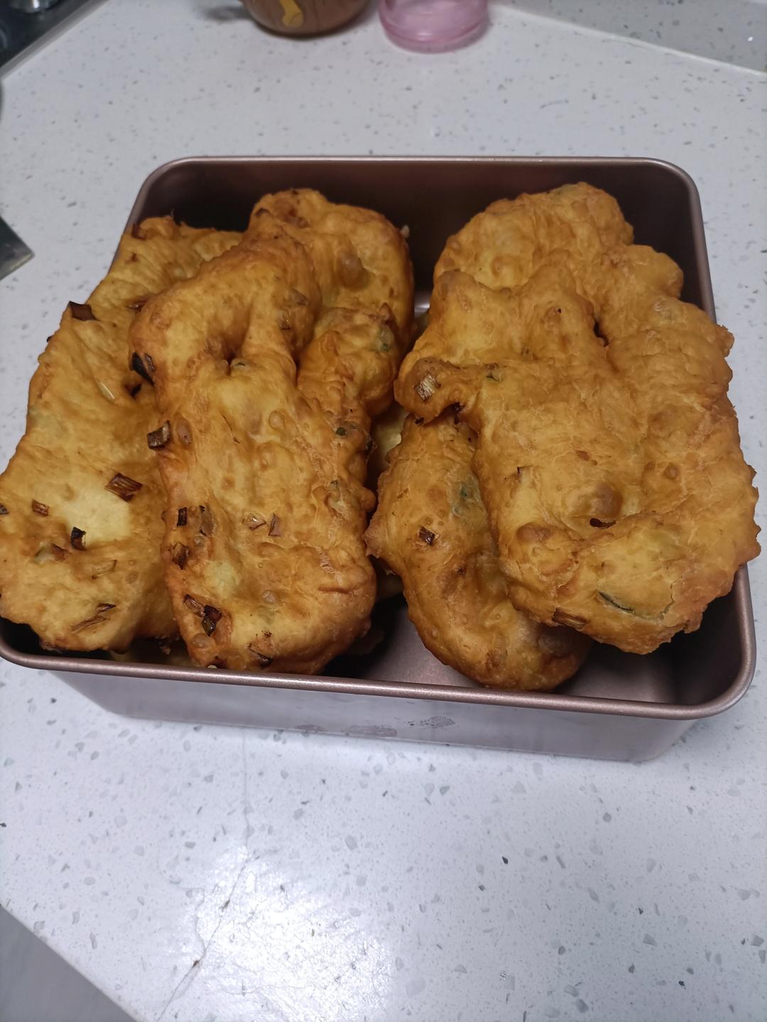 早餐店炸葱油饼 外酥里软 葱香味十足 附细节视频详解