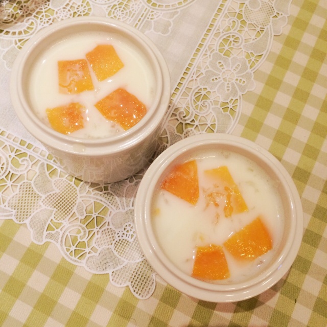 木瓜牛奶炖燕窝