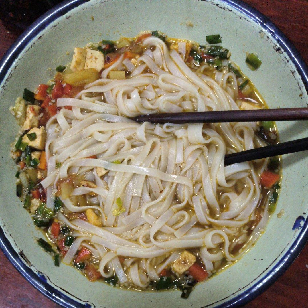 快手的酸汤面〔热汤面〕