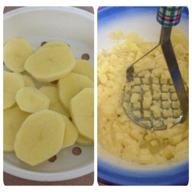 土豆培根饼＋牛奶＋水果的做法 步骤3
