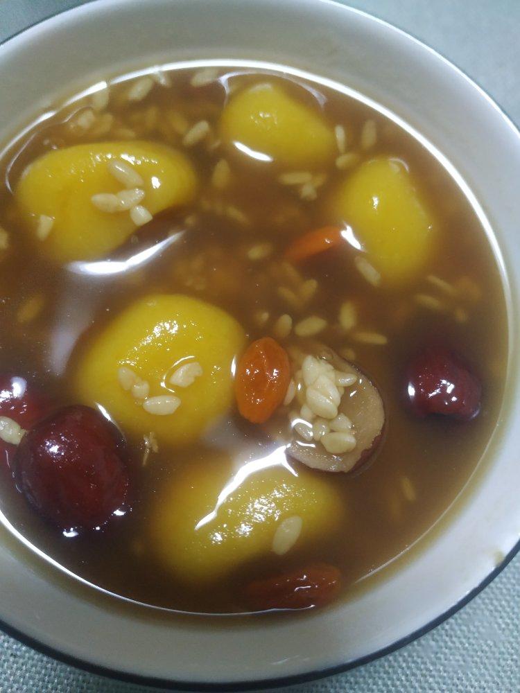 姐妹们都喜欢的补血养颜暖胃餐~红糖红枣枸杞(南瓜)糯米丸子(汤圆)