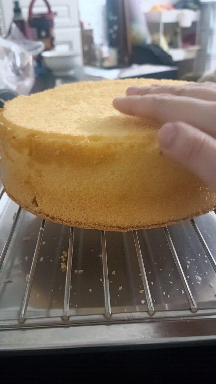 超柔软6寸戚风蛋糕(附8寸配方)零失败 超详细‼️含操作视频