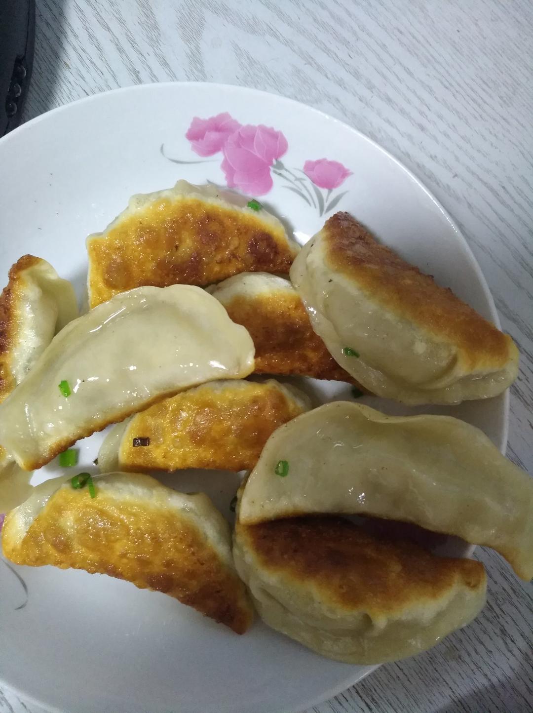 脆底煎饺