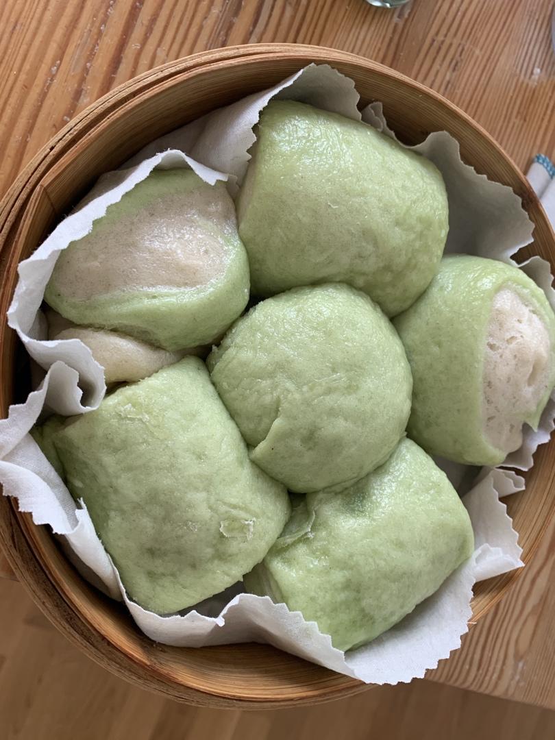 一次发酵的波点馒头卷