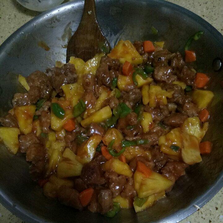 菠萝咕咾肉