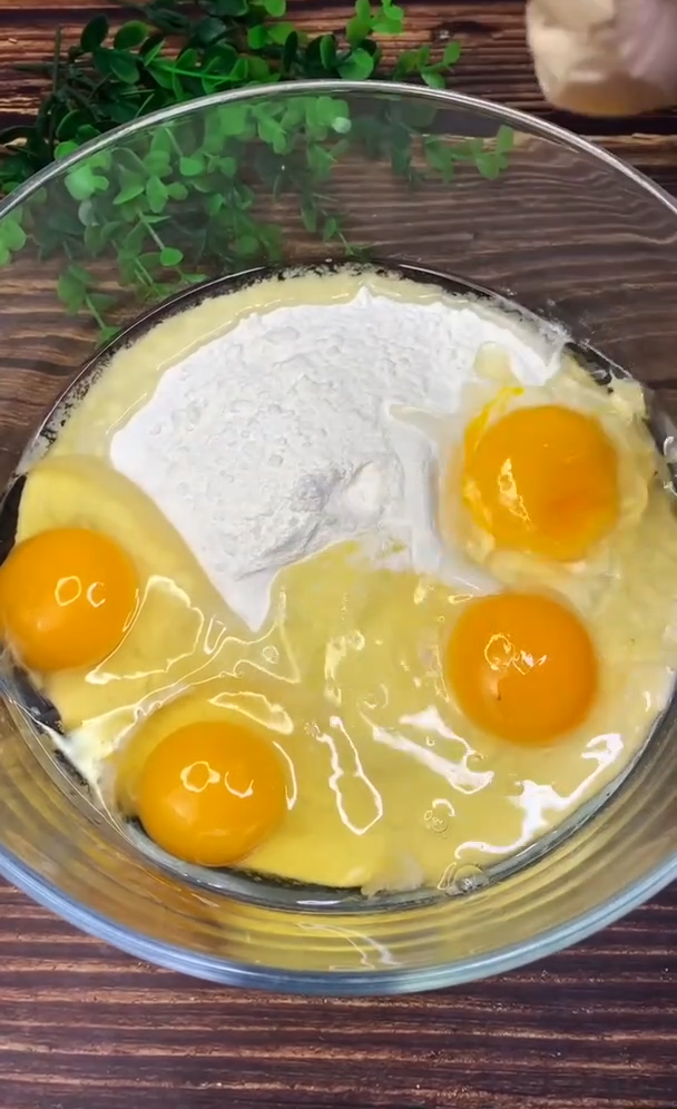 香浓牛奶鸡蛋饼的做法 步骤1