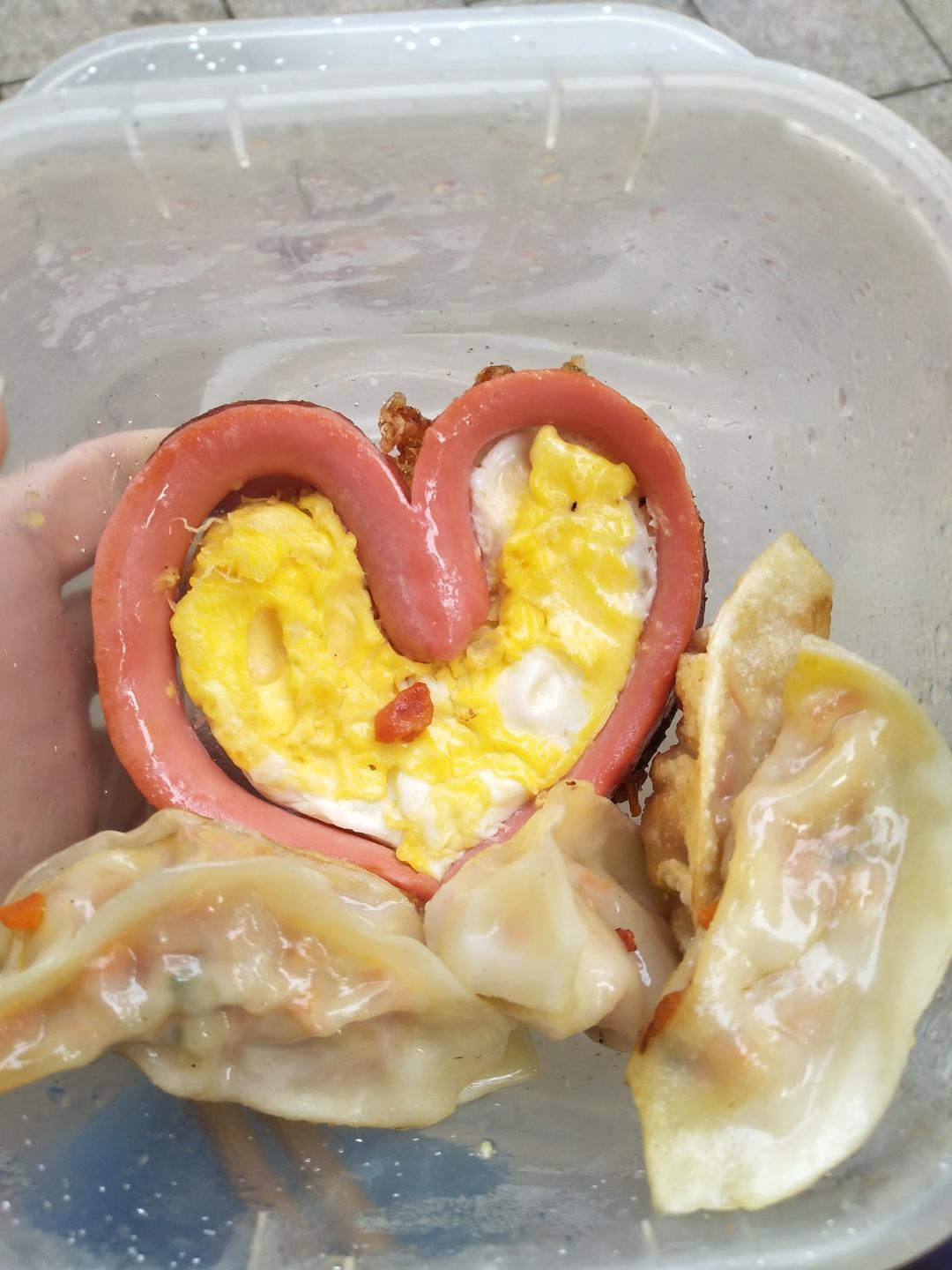 爱心香肠煎蛋