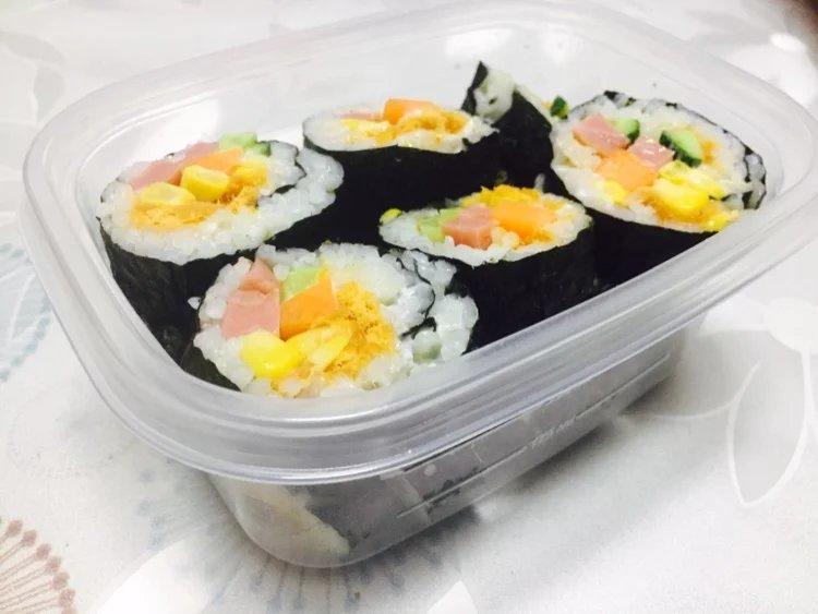 超韩的紫菜包饭