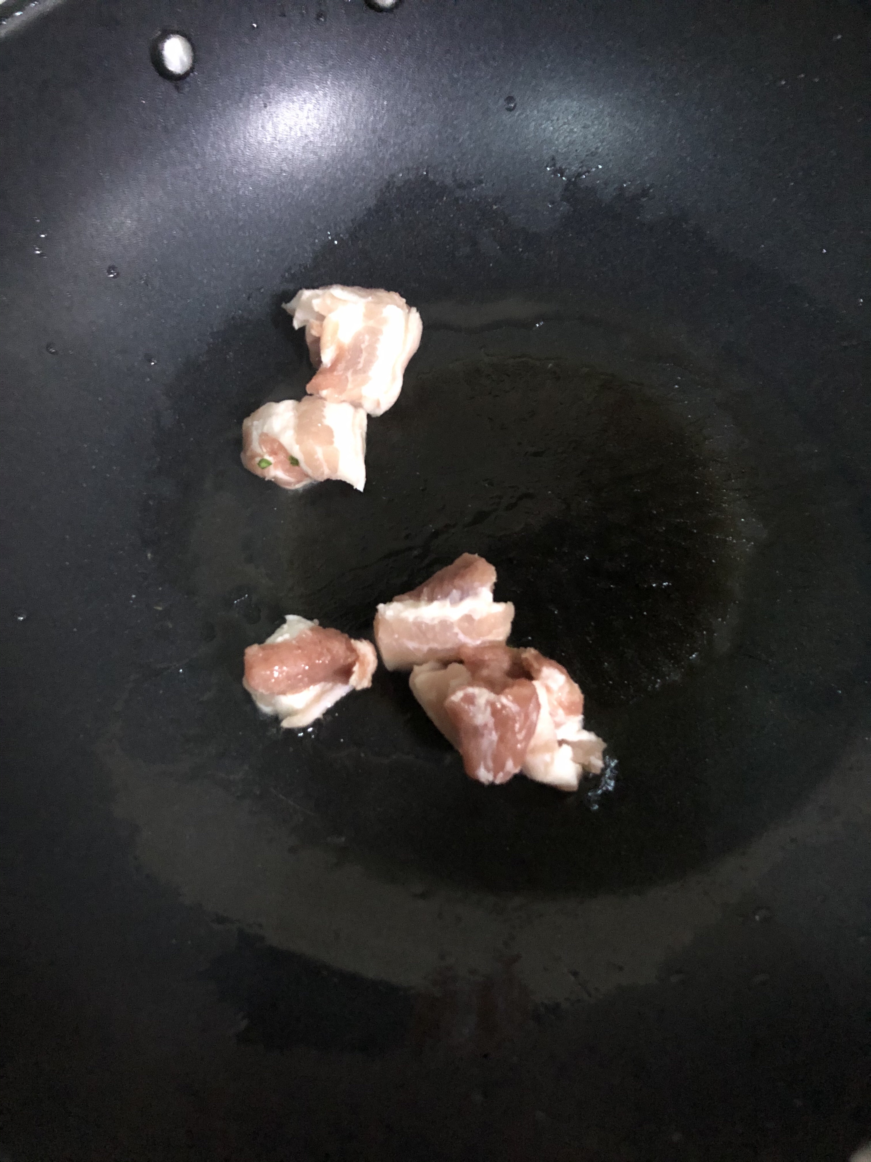 超简单👍快手菜👍茭白炒肉的做法 步骤2