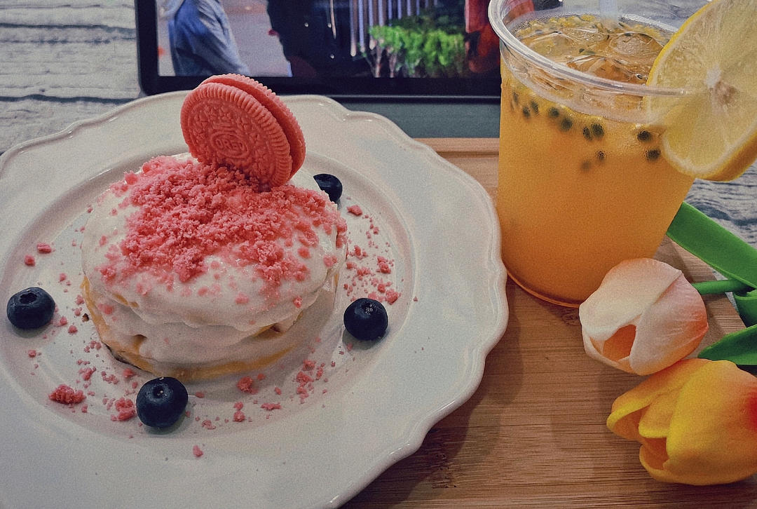 【减脂早餐】无油香蕉松饼（超简单）