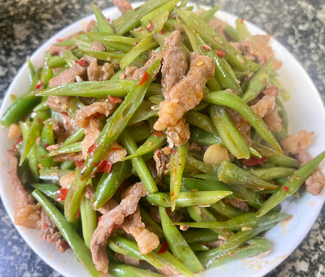 炒肉就得嫩—豆角炒肉（四季豆）