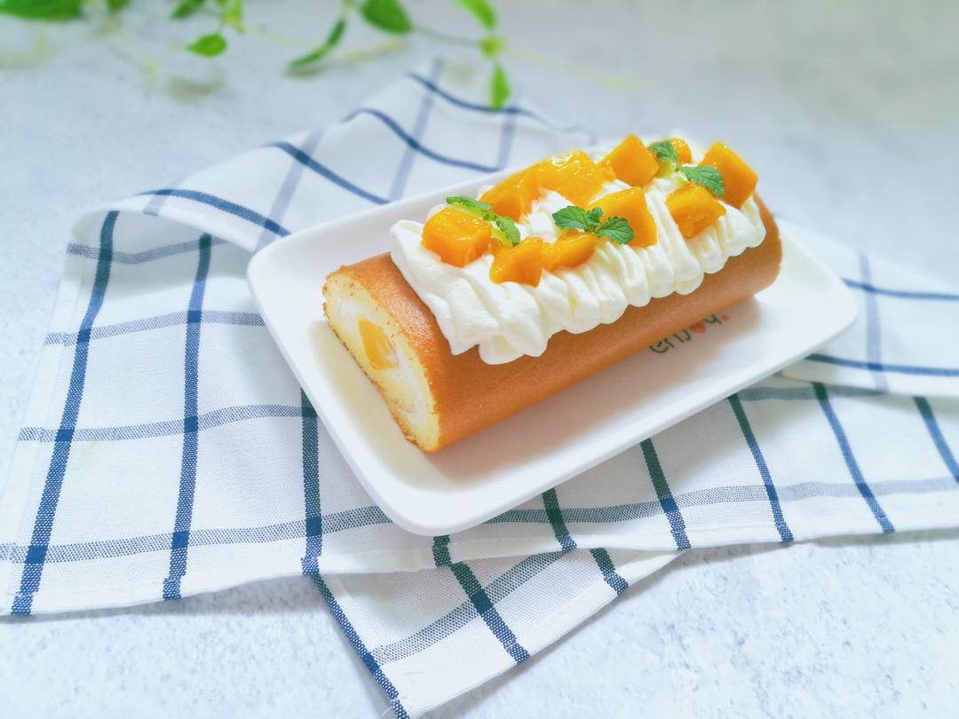 烫面草莓蛋糕卷