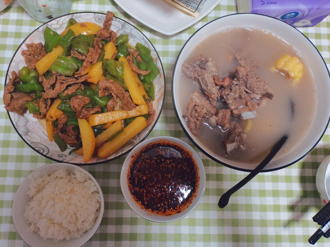 孜然土豆炒牛肉