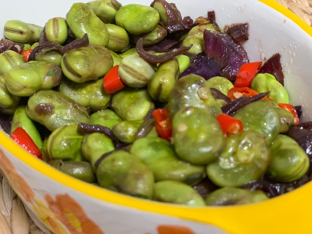 蚕豆煲