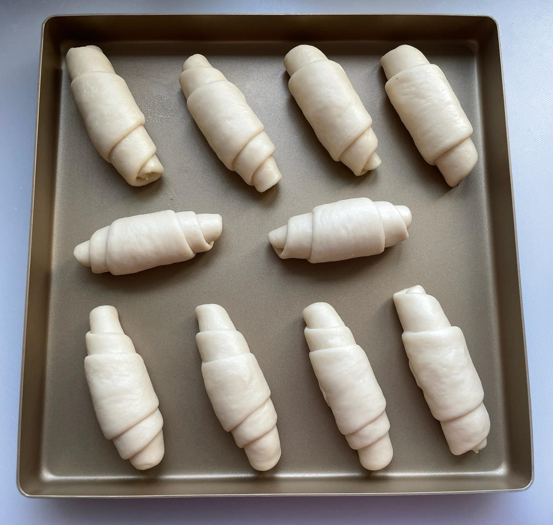 手揉小小牛角包🥐（牛奶面包配方）