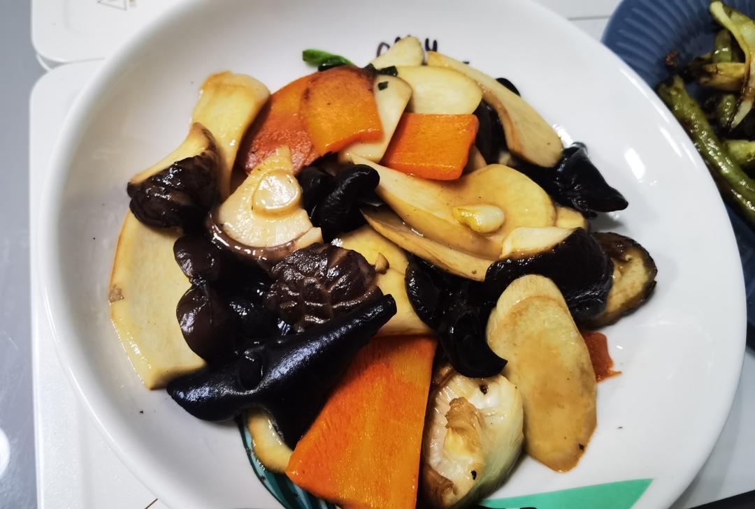 蚝油双椒炒双菇
