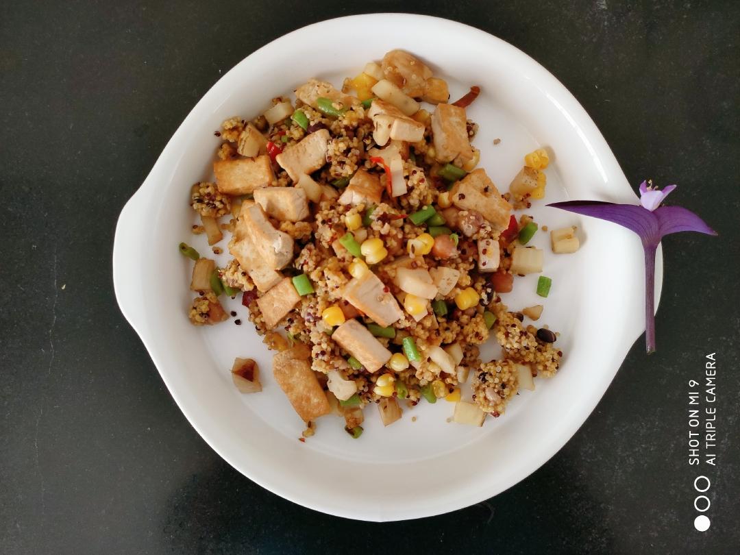 小米三色藜麦拌杂豆杂蔬低脂纯素