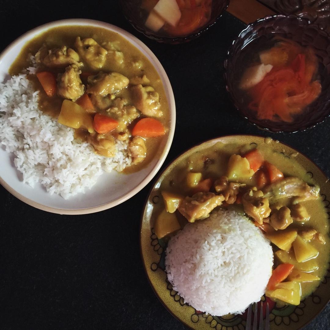 咖喱鸡块饭