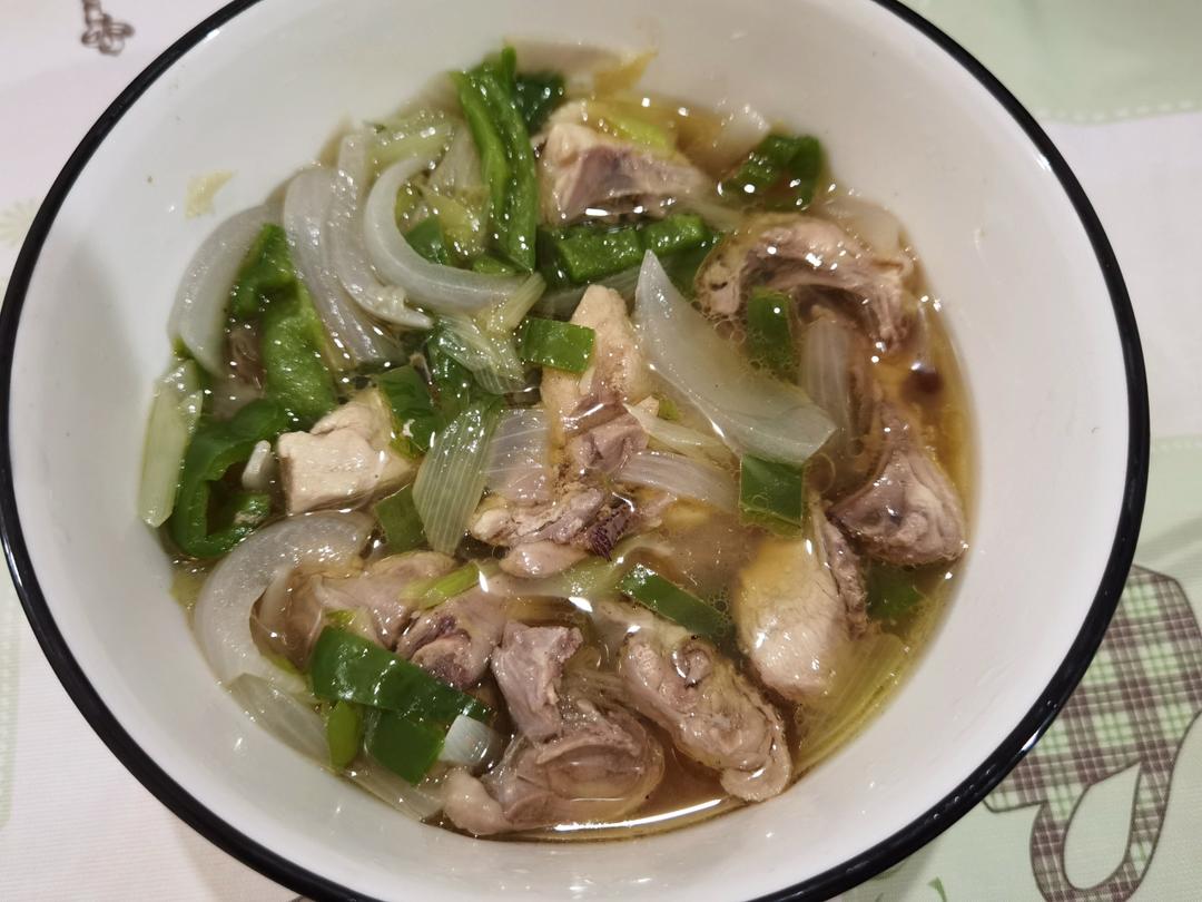 新疆手撕椒麻鸡和买的一个味哦