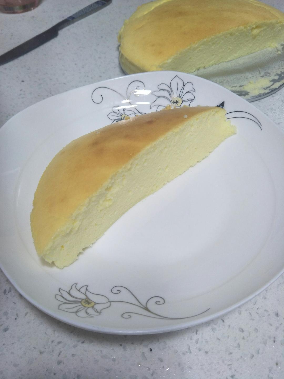 轻乳酪蛋糕，入口即化的难忘滋味