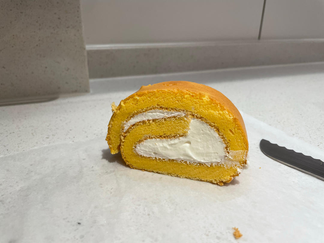 超详细的瑞士卷奶油蛋糕卷原味蛋糕卷的制作方法 饱满不掉皮不开裂（附模具换算方法）
