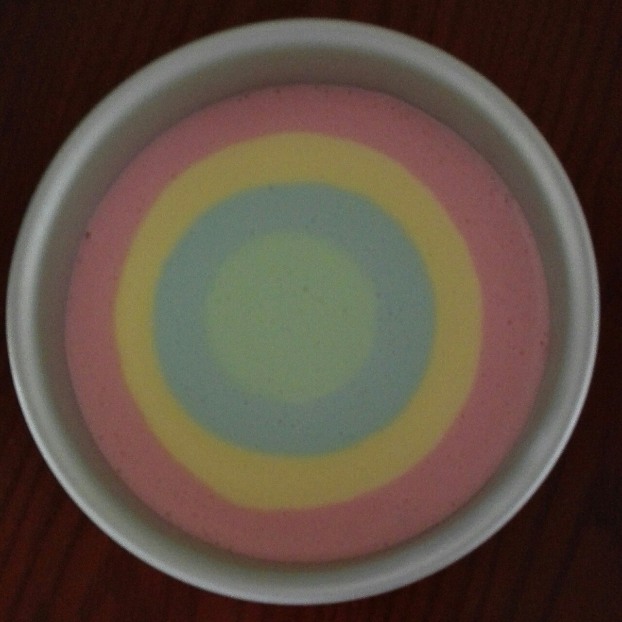 彩虹慕斯蛋糕