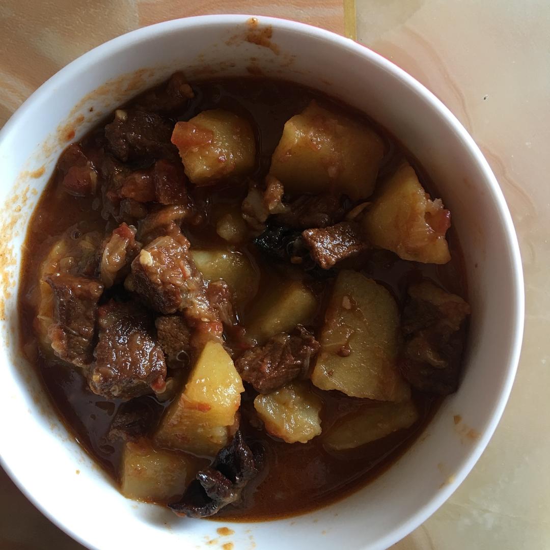 红烧牛肉土豆 （独家秘制）