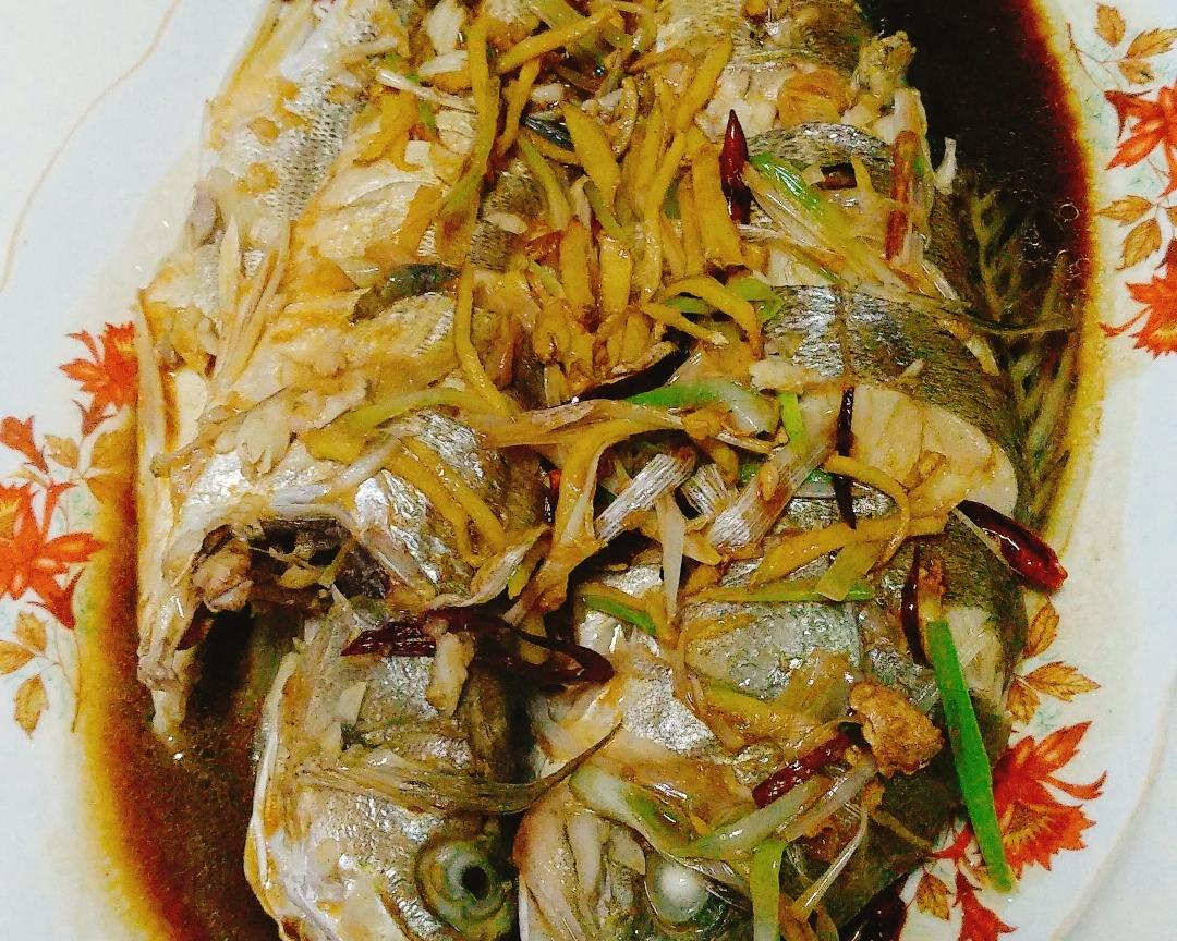 清蒸鲈鱼