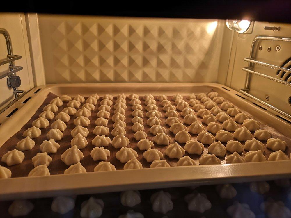 细腻有光泽的红枣溶豆