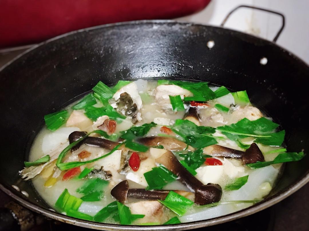 鱼头豆腐汤