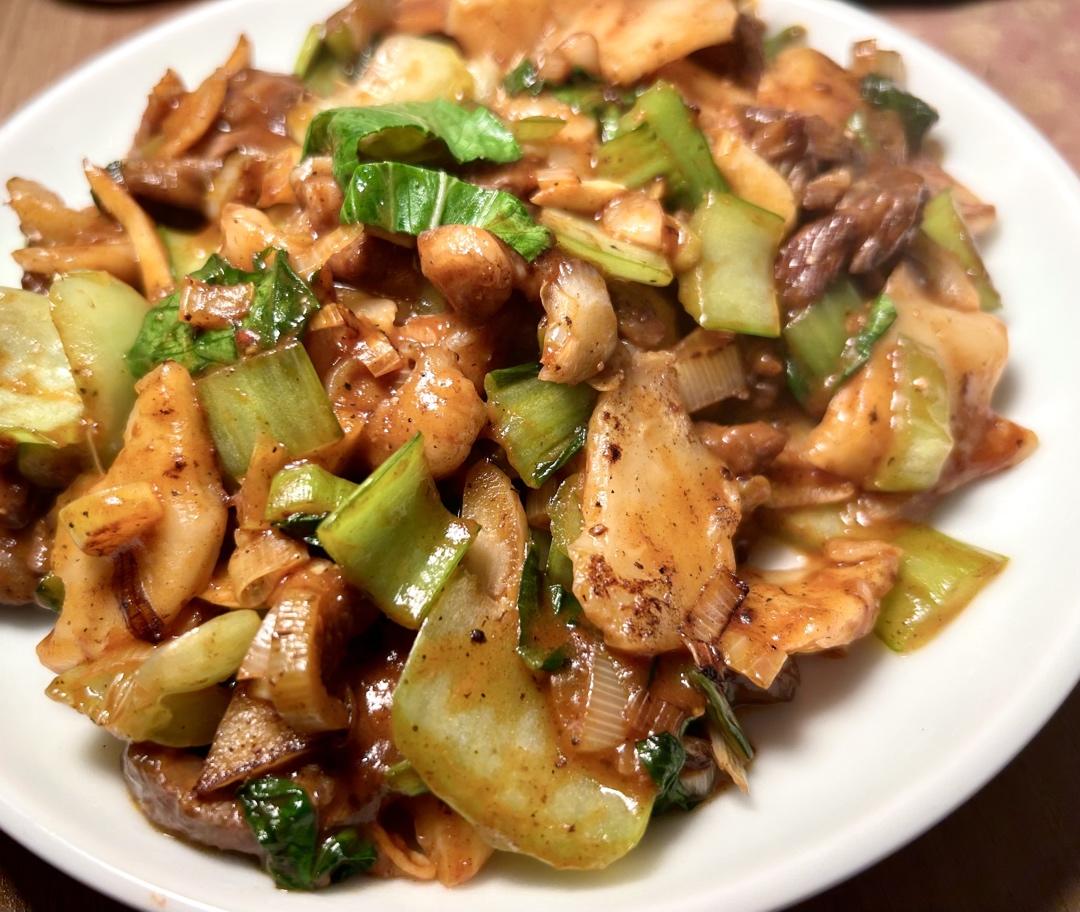 麻辣番茄黑椒牛肉炒面片