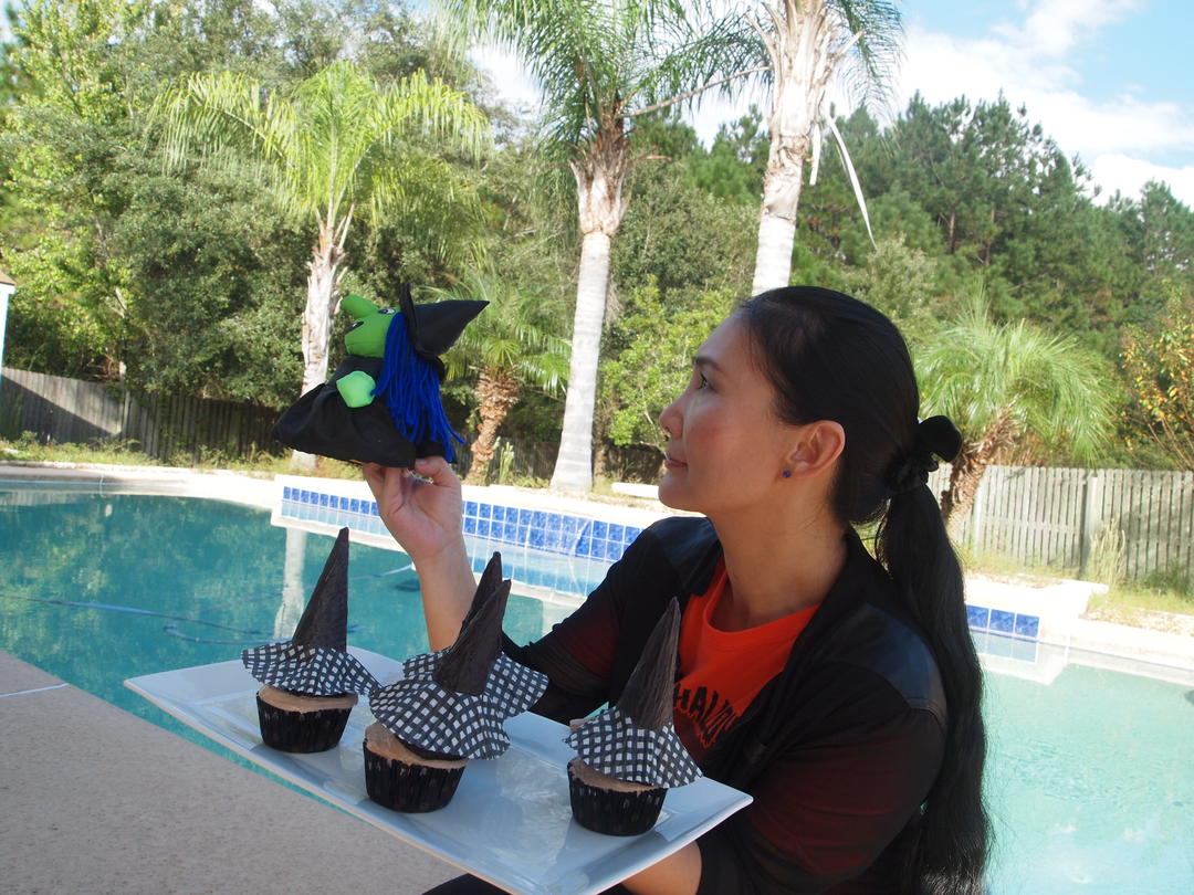 【视频】女巫帽子纸杯蛋糕