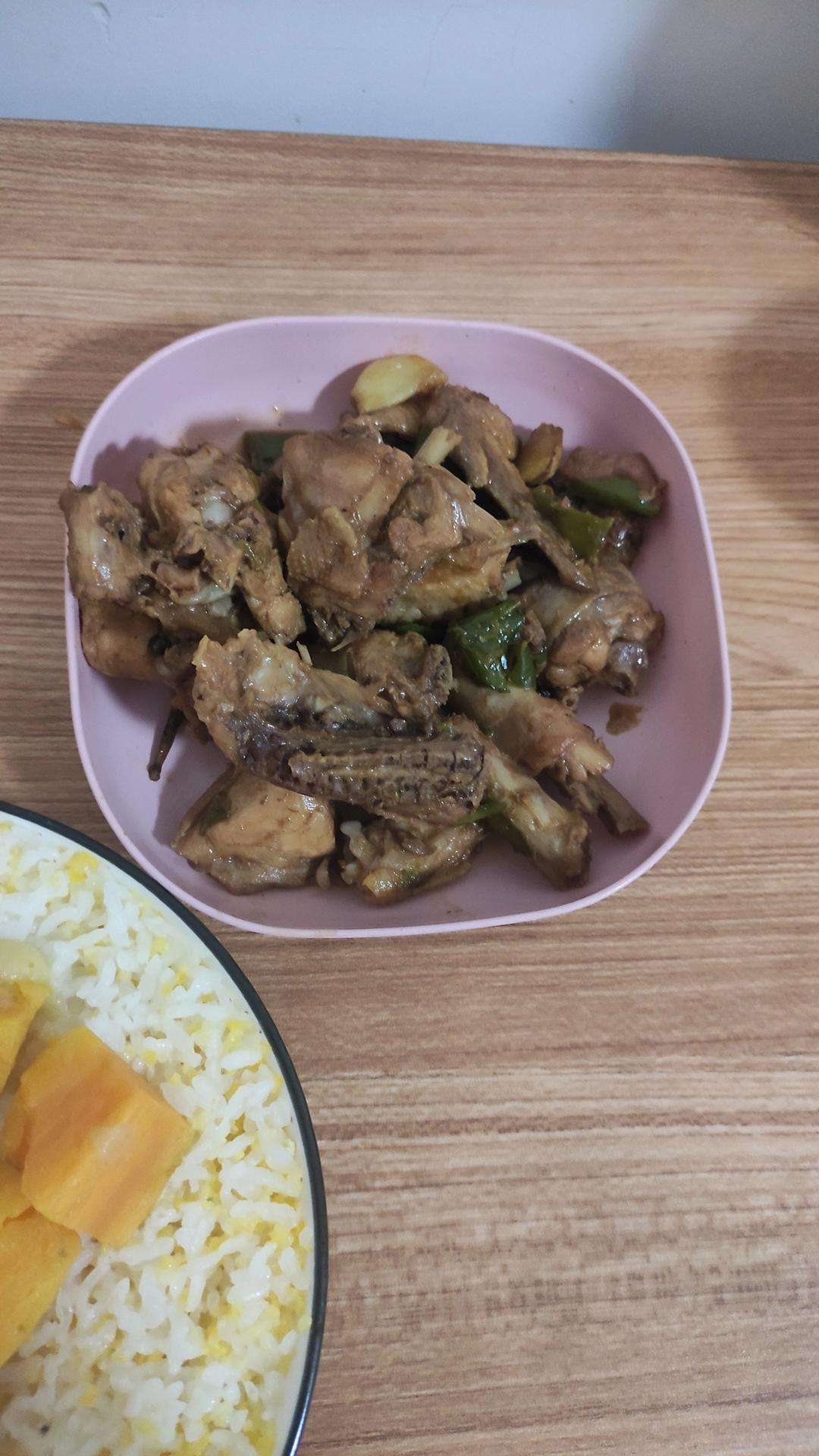 家常炖鸡