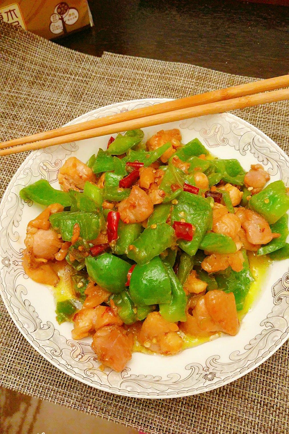 青椒炒鸡腿肉（大厨级别）