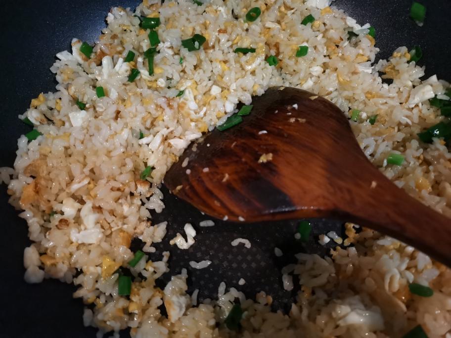 简单做到香喷喷蛋炒饭的做法