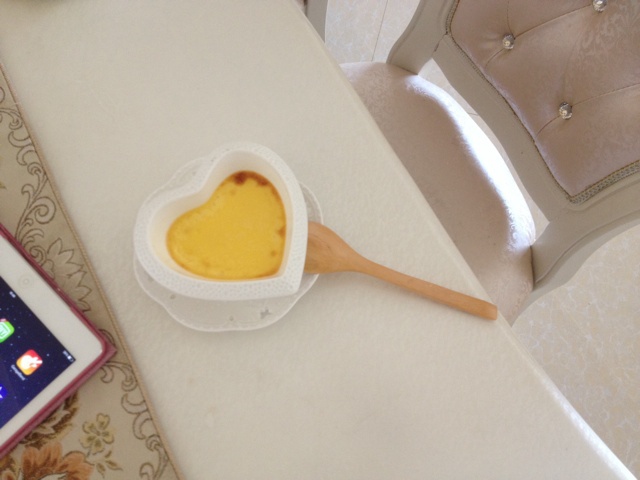 Crèmebrulée。法式烤布雷。焦糖布丁。