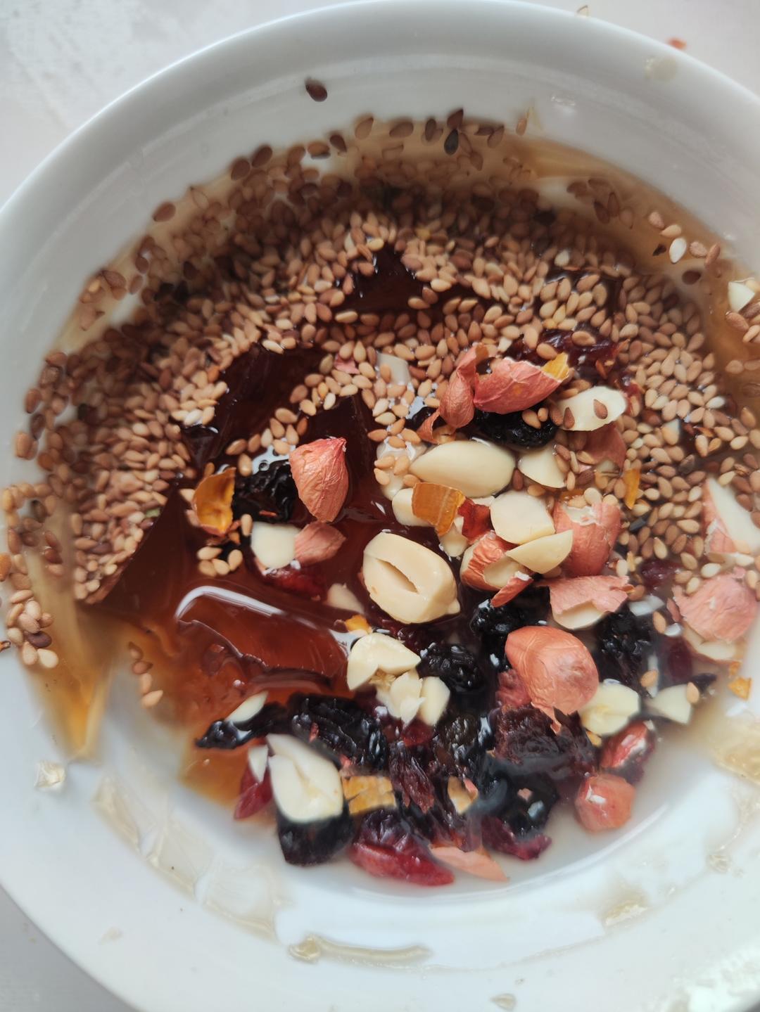 有手就会！夏天来碗红糖冰粉凉爽一夏吧！